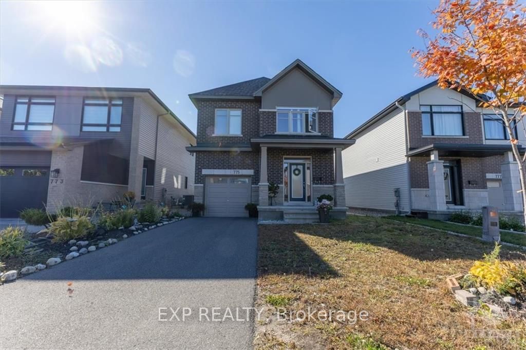 775 WOOLER Pl, Leitrim, Ontario, 2501 - Leitrim