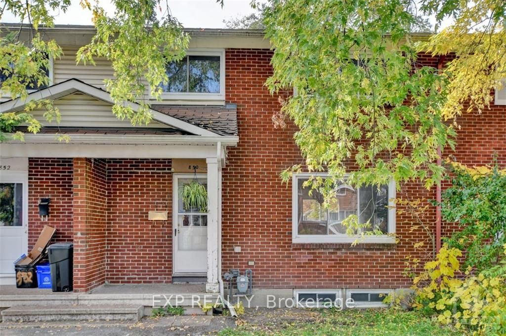 850 BORTHWICK Ave, Overbook - Castleheights and Area, Ontario, 3504 - Castle Heights/Rideau High