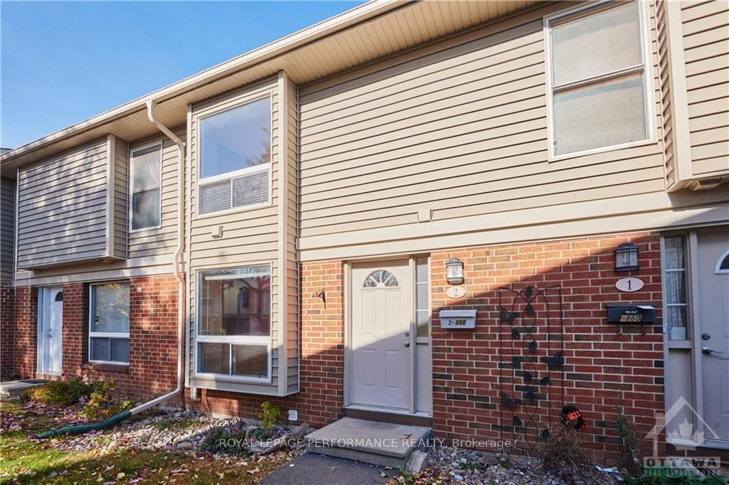 860 CAHILL Dr W, Hunt Club - Windsor Park Village and Area, Ontario, 4805 - Hunt Club