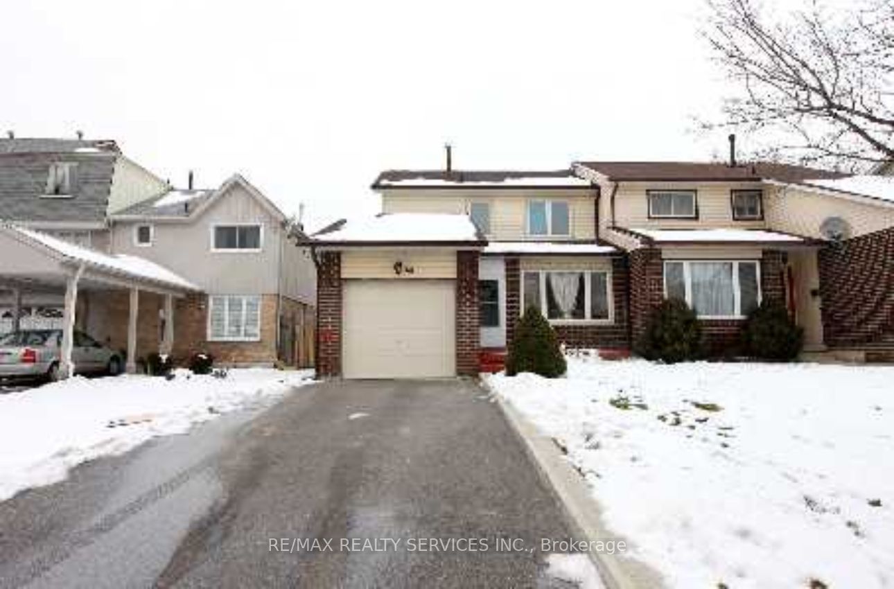 64 Courtleigh Sq, Brampton, Ontario, Heart Lake East