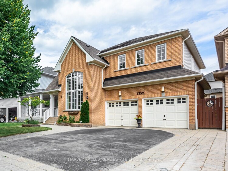 1352 Langley Circ, Oshawa, Ontario, Pinecrest