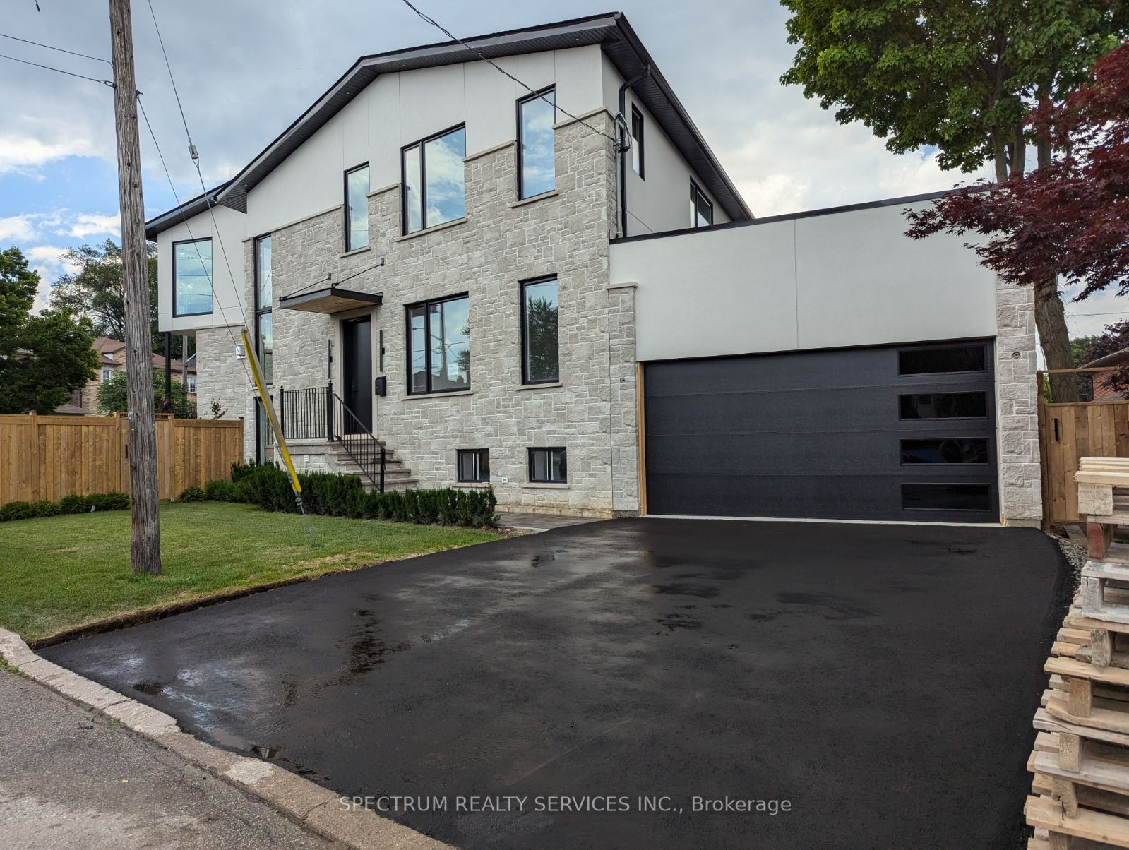 102 Stayner Ave, Toronto, Ontario, Yorkdale-Glen Park