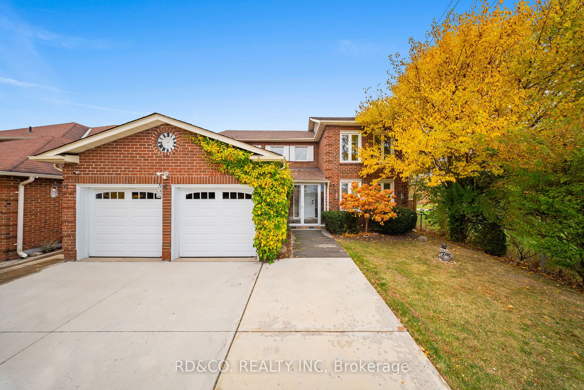 2102 Liverpool Rd, Pickering, Ontario, Liverpool