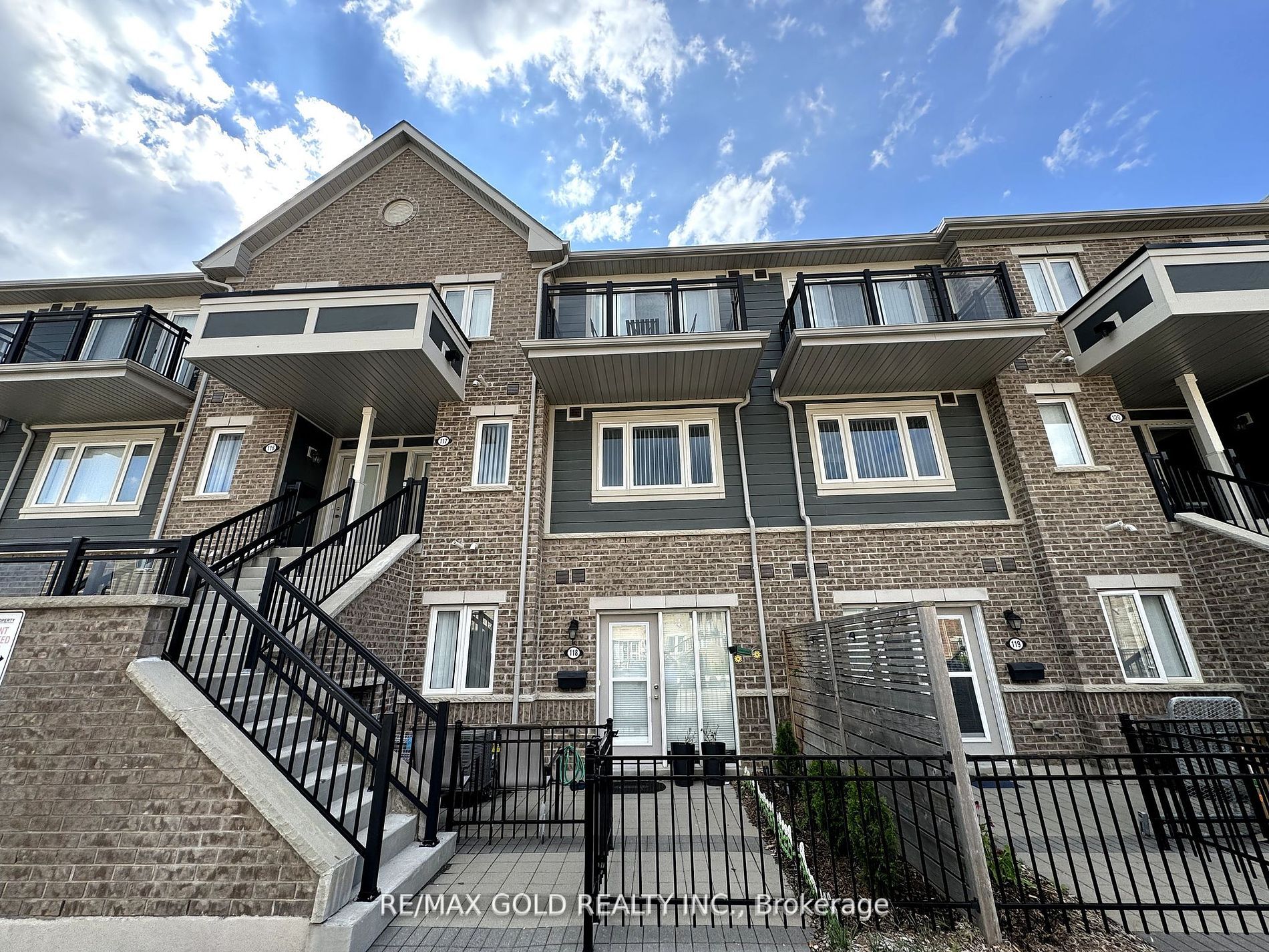 250 Sunny Meadow Blvd, Brampton, Ontario, Sandringham-Wellington