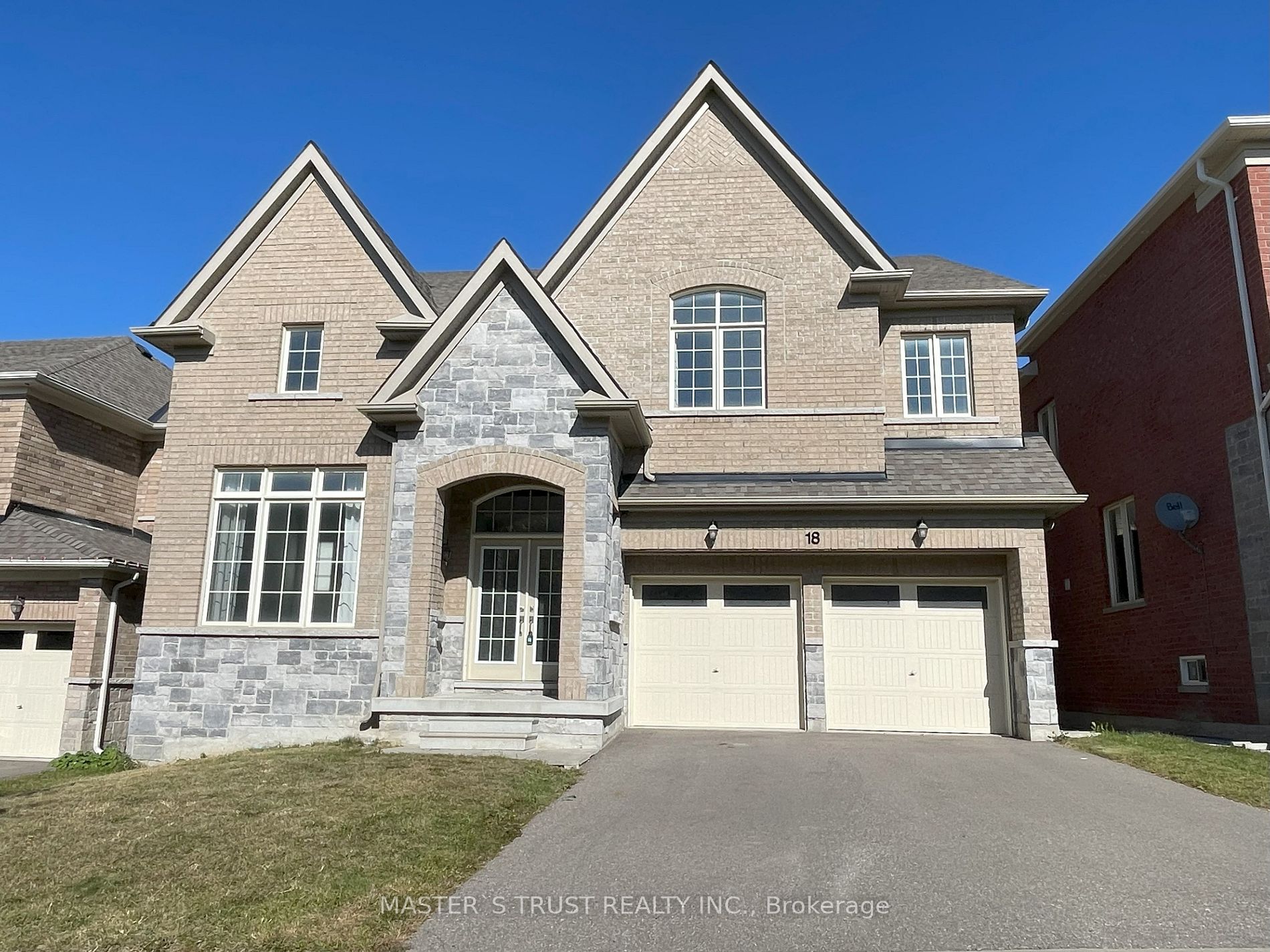 18 CLIFFORD FAIRBARN Dr, East Gwillimbury, Ontario, Queensville