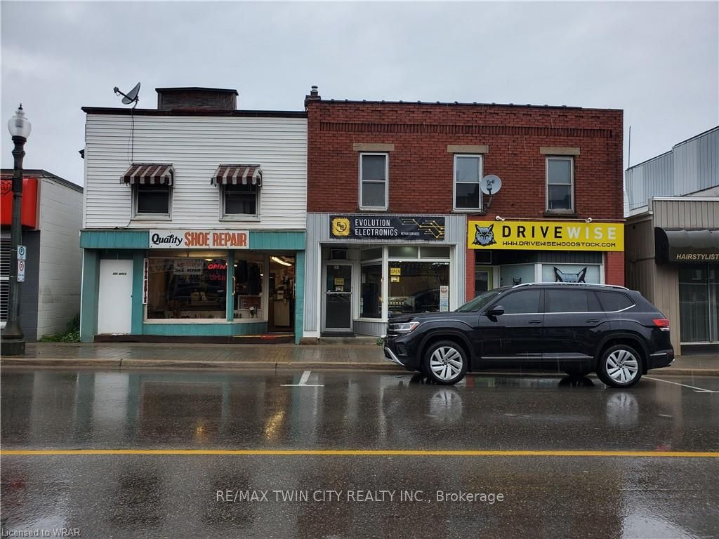 595-599 Dundas St, Woodstock, Ontario, 