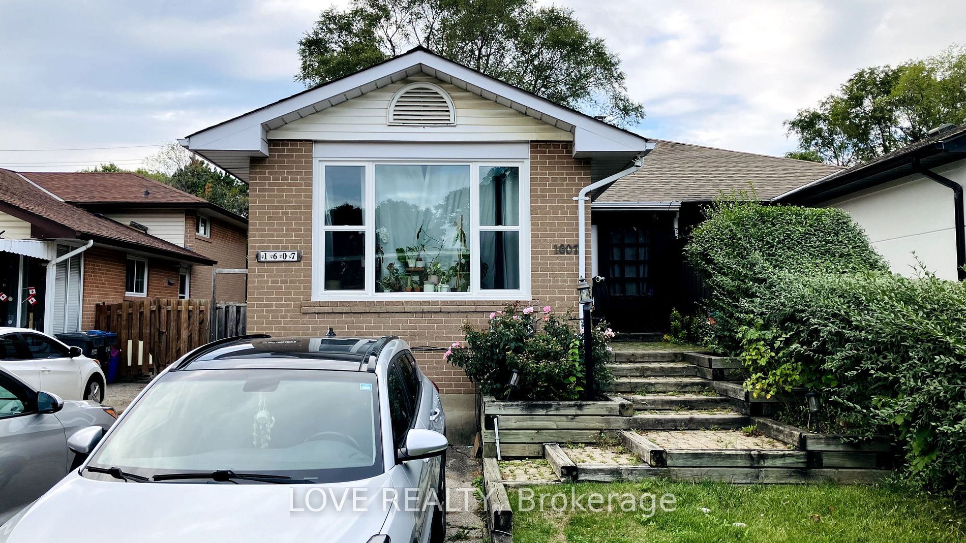 1607 Sandgate Cres, Mississauga, Ontario, Clarkson