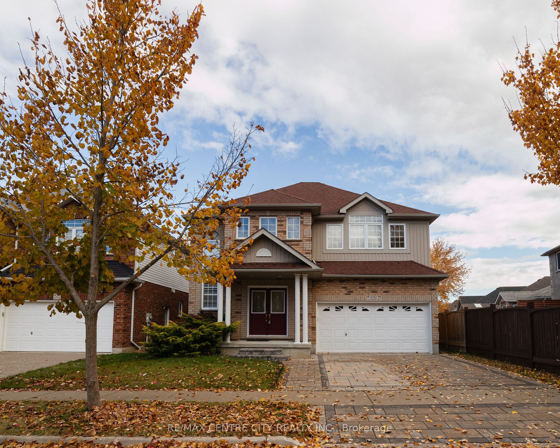 692 Salzburg Dr, Waterloo, Ontario, 