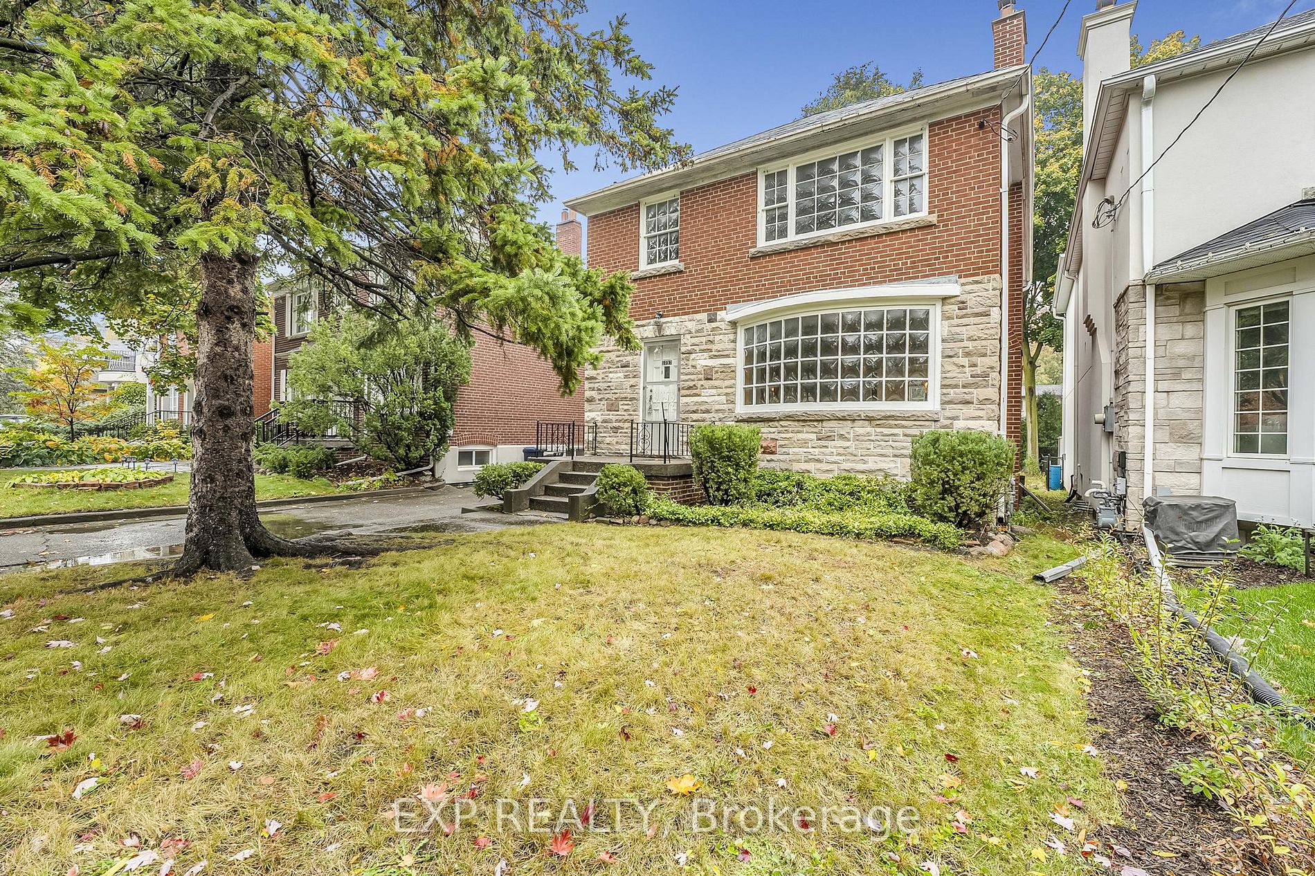 1057 Royal York Rd, Toronto, Ontario, Kingsway South