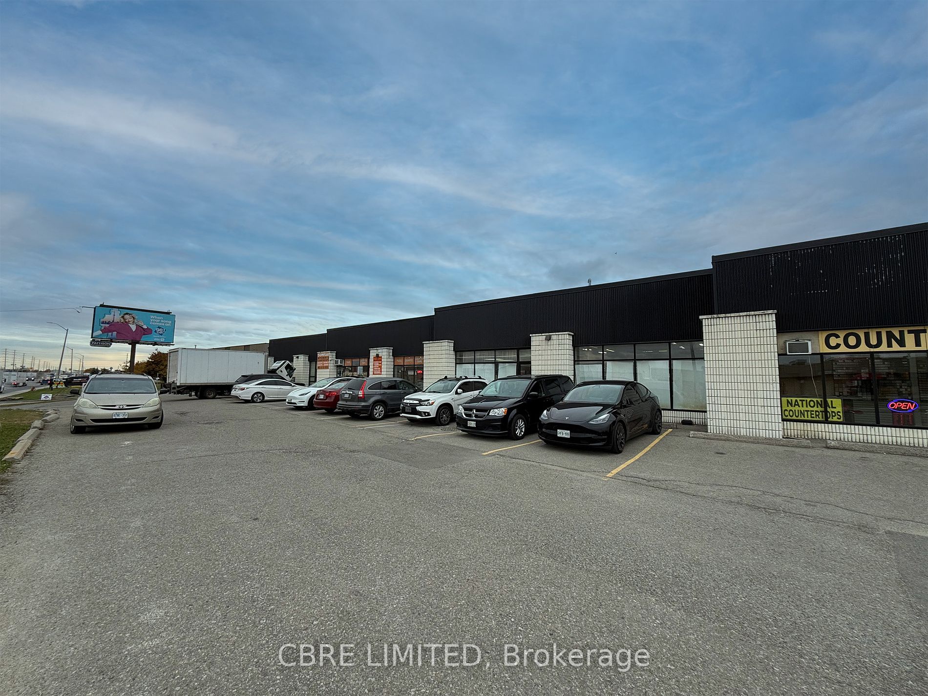 7310 Torbram Rd, Mississauga, Ontario, Northeast