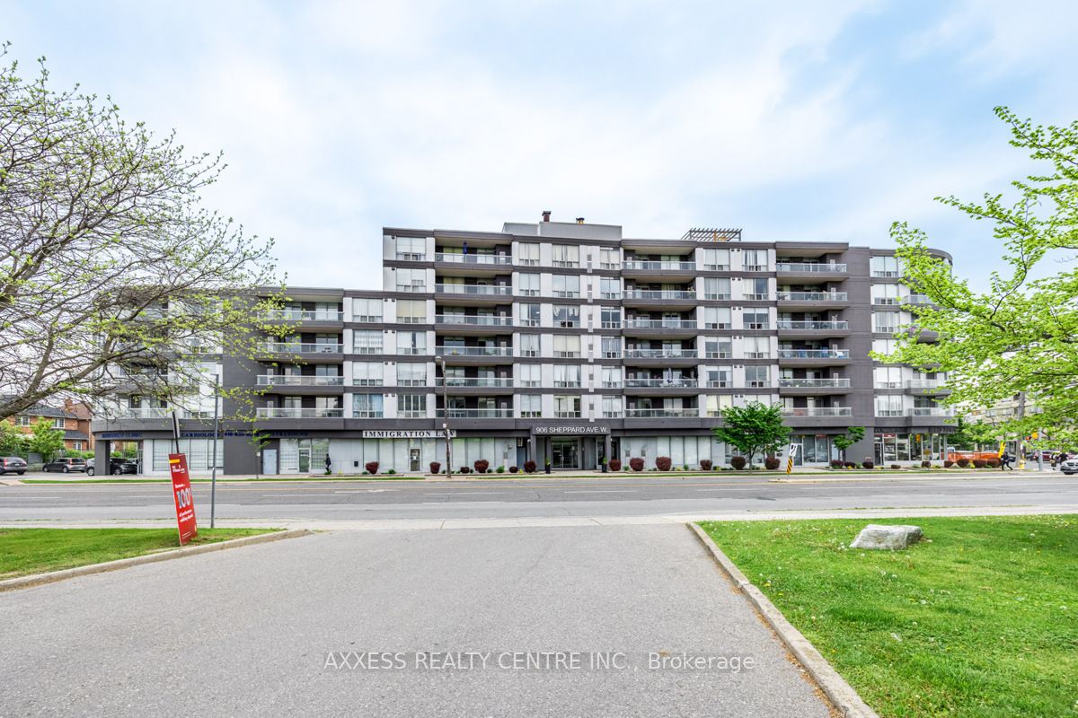 906 Sheppard Ave W, Toronto, Ontario, Bathurst Manor