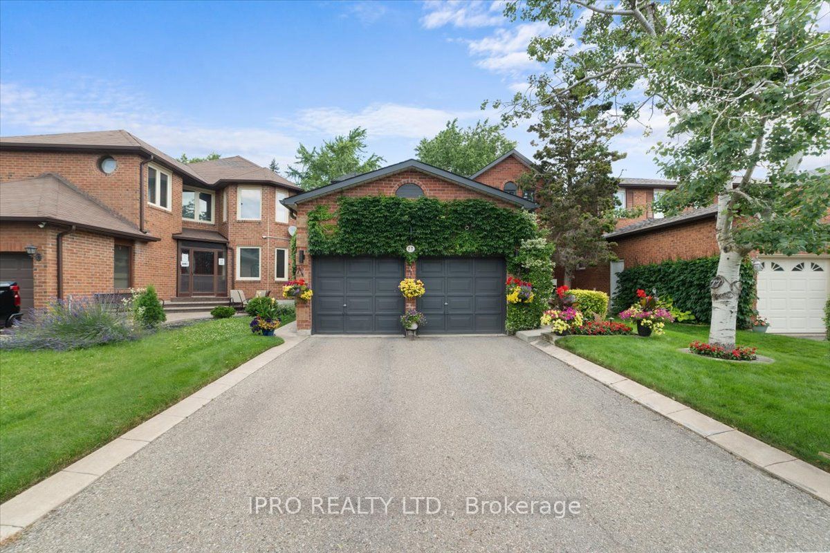 77 Lord Simcoe Dr, Brampton, Ontario, Westgate