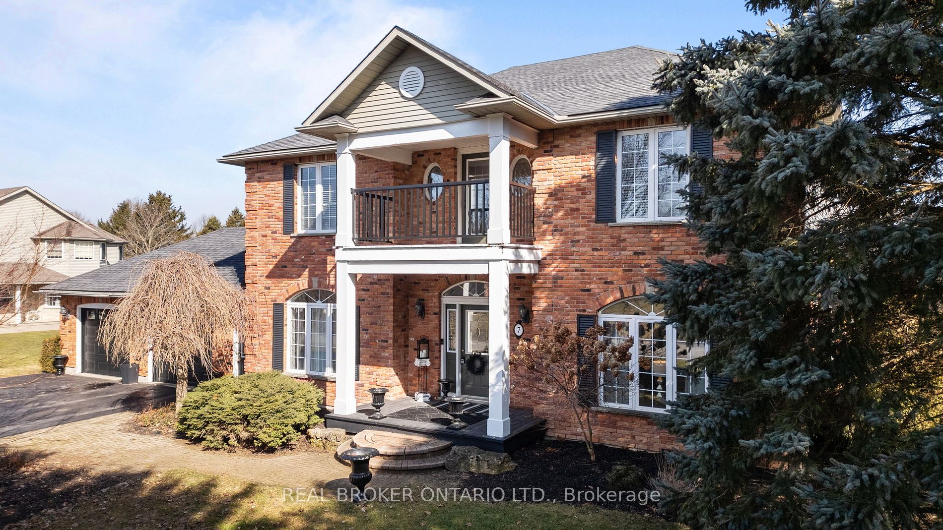 8670 Crayton Crt, North Perth, Ontario, 