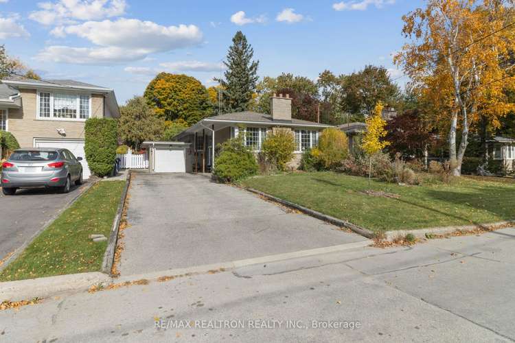 112 Santa Barbara Rd, Toronto, Ontario, Willowdale West