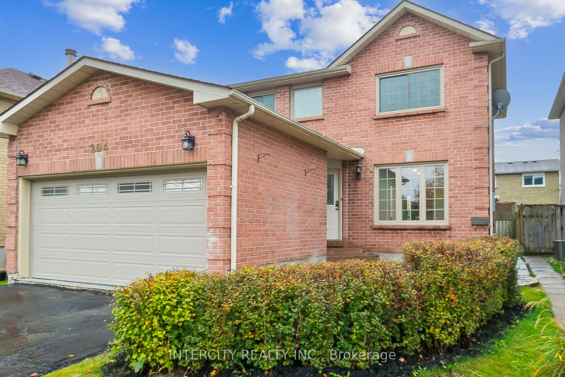 204 Delaney Dr, Ajax, Ontario, Central West