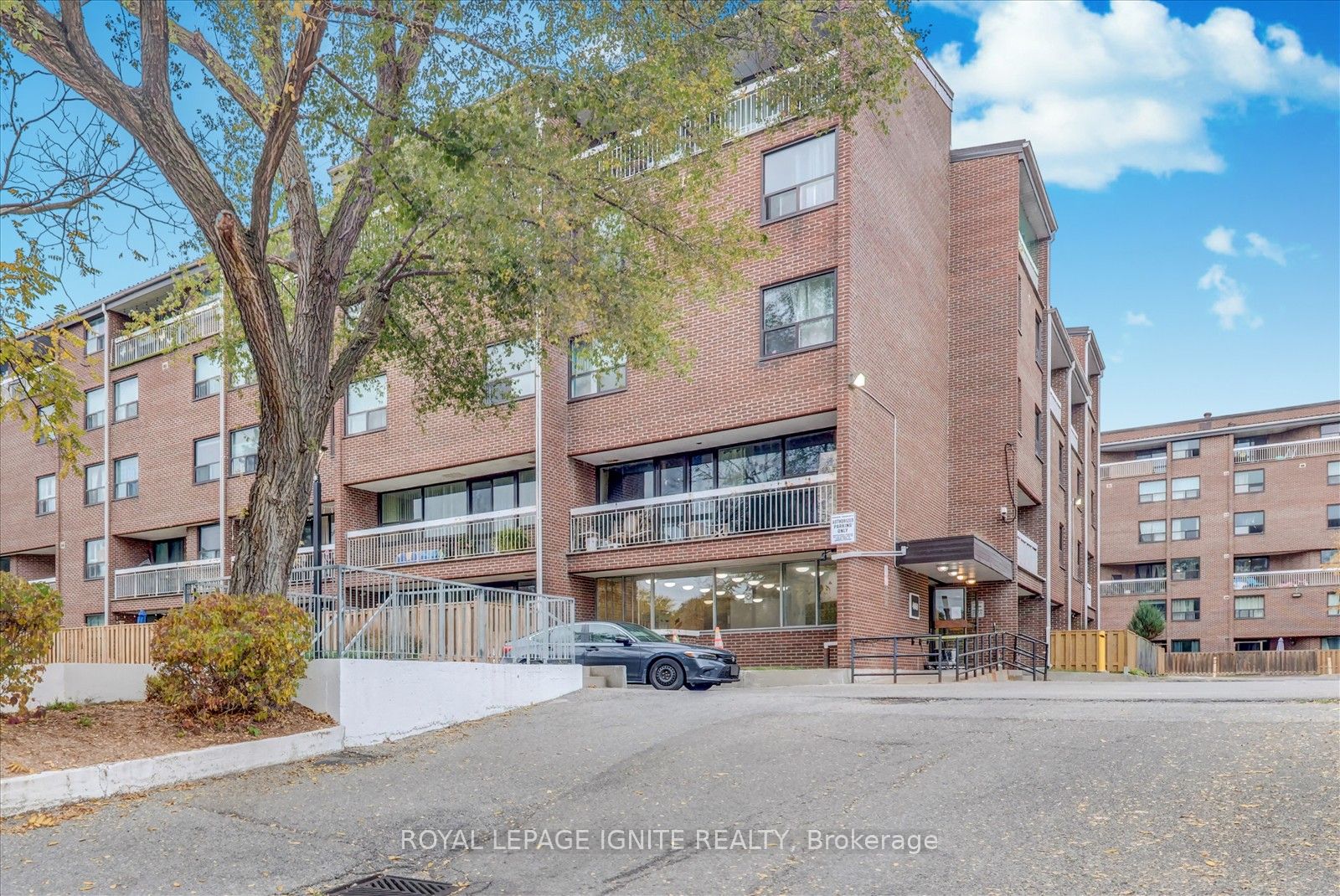 4060 Lawrence Ave E, Toronto, Ontario, West Hill