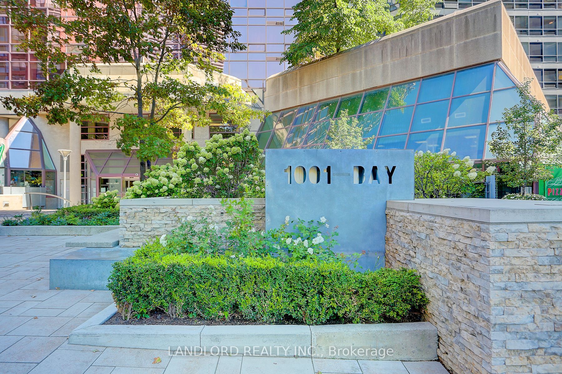 1001 Bay St, Toronto, Ontario, Bay Street Corridor