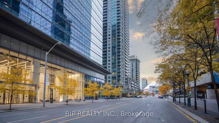 30 Grand Trunk Cres, Toronto, Ontario, Waterfront Communities C1